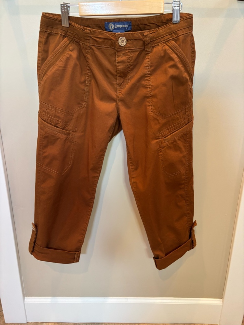 Democracy Flex Ellent Cropped Cargo Pants - Rust